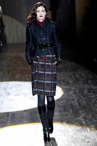 Gucci FW 2007 red and black tartan mini-skirt