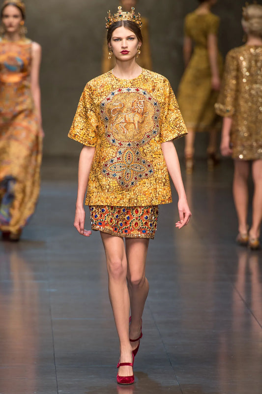 Dolce & Gabbana FW 2013 red vevet heels with decorated heel