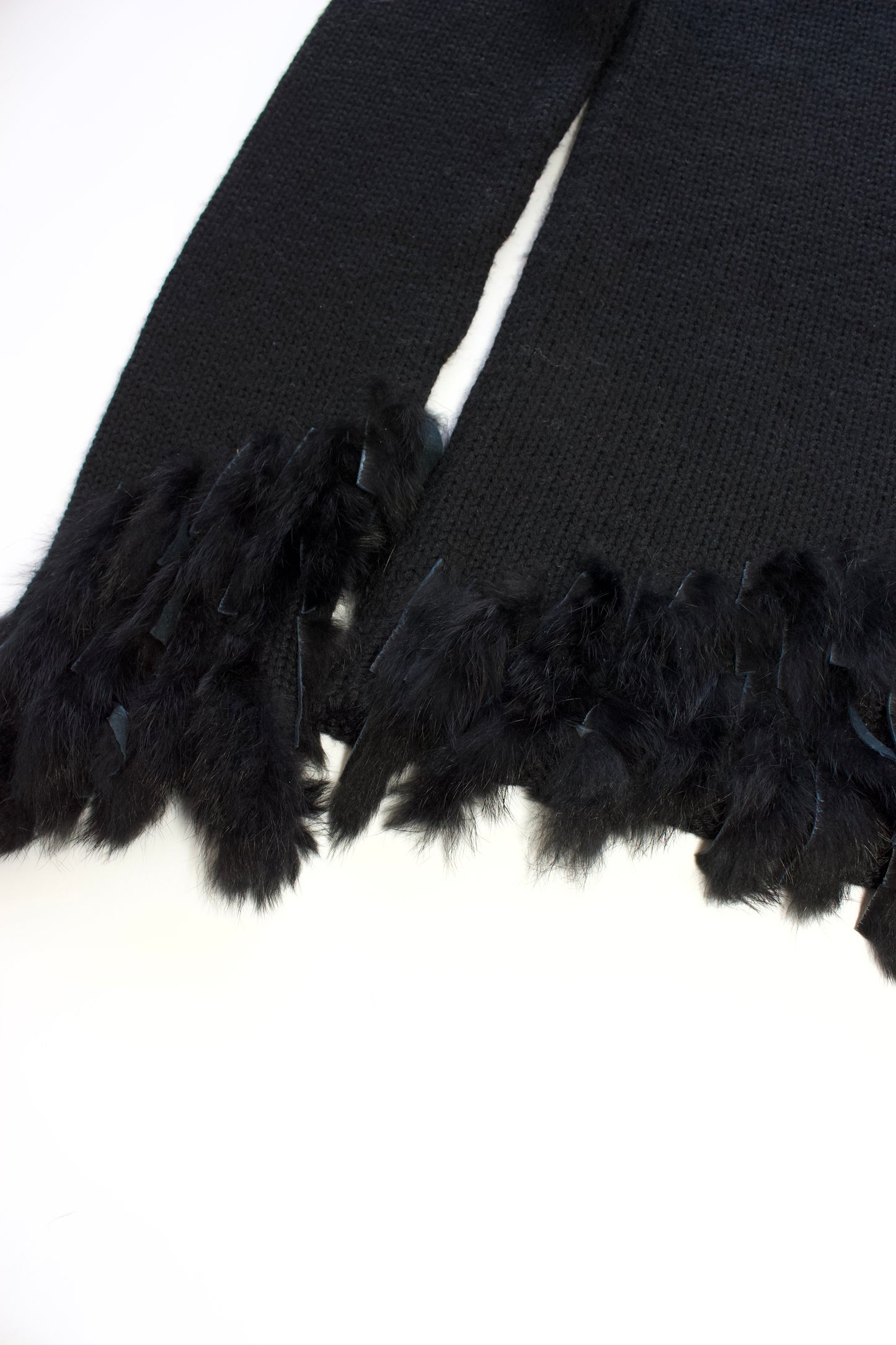 Vintage black sweater with fur fringe
