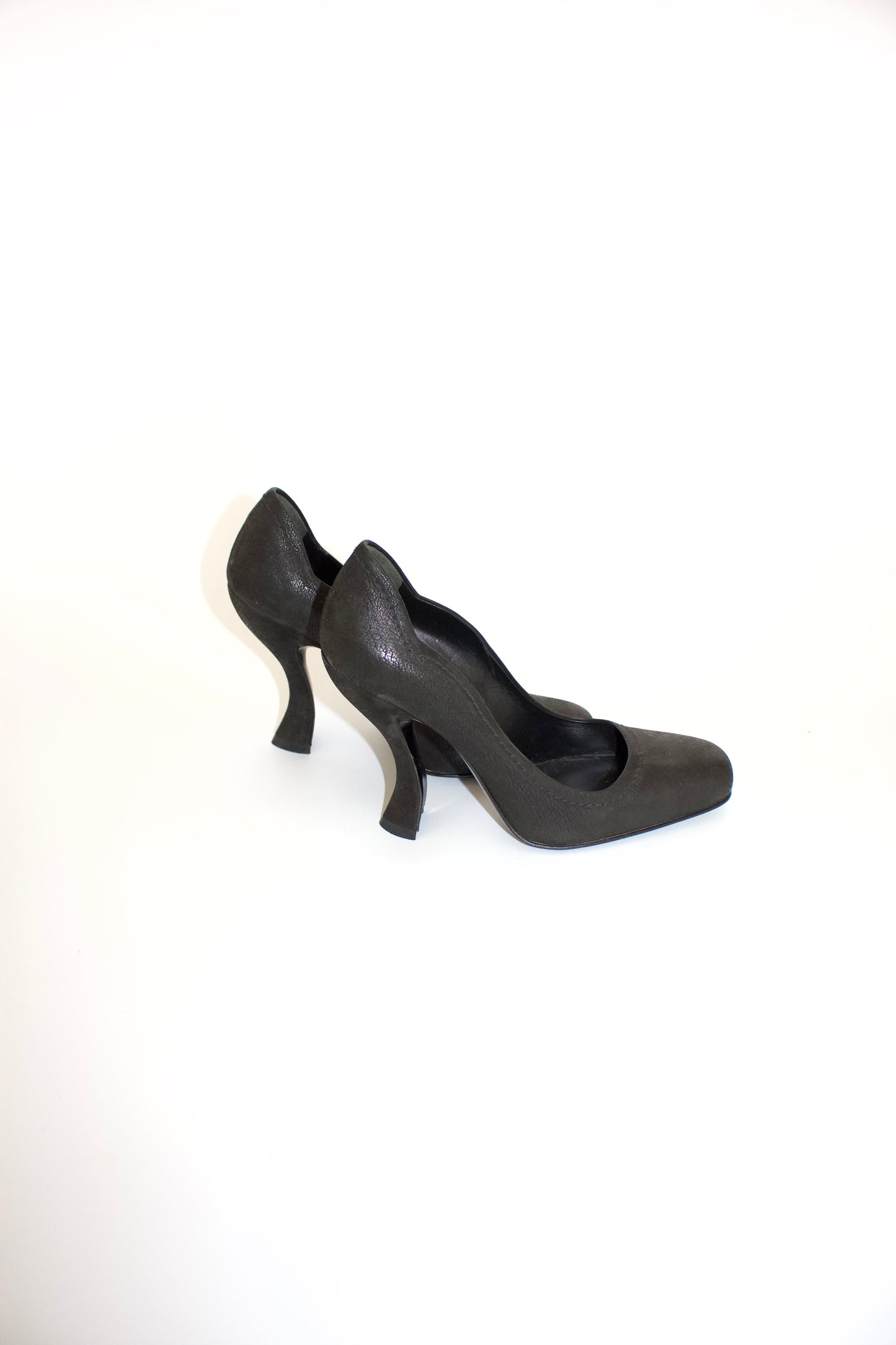 Prada FW2004 black pumps