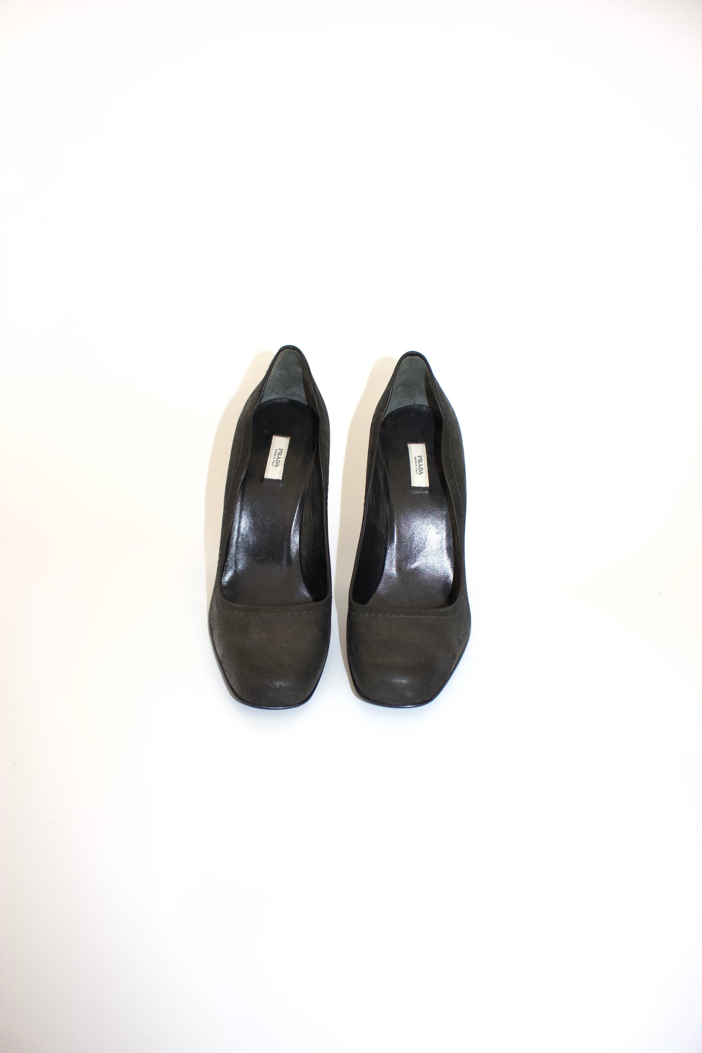 Prada FW2004 black pumps