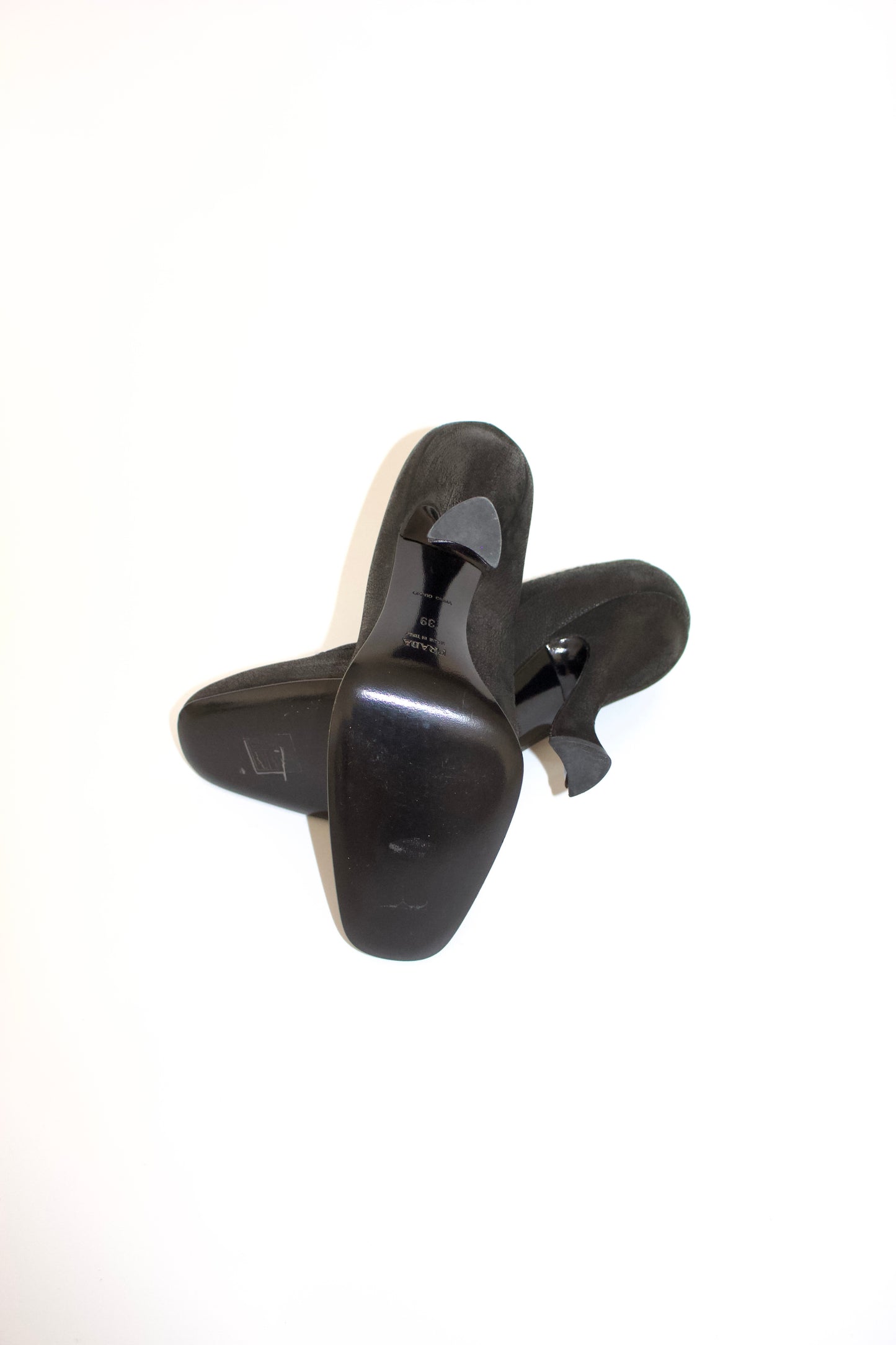 Prada FW2004 black pumps