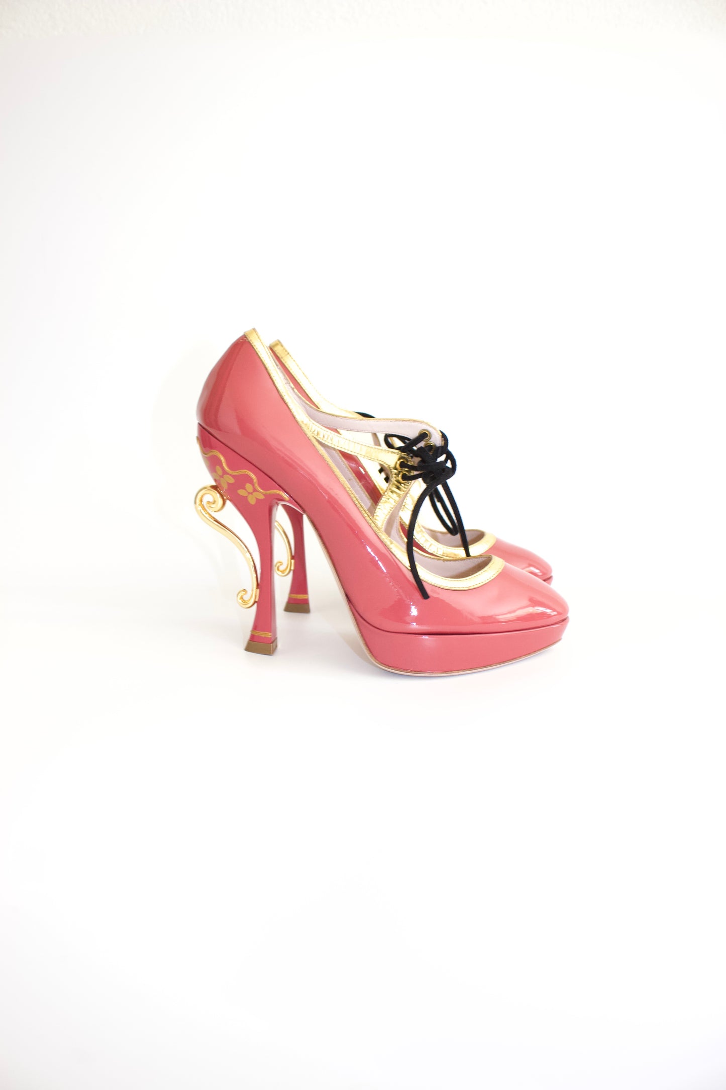 Miu Miu SS 2008 red and gold pumps