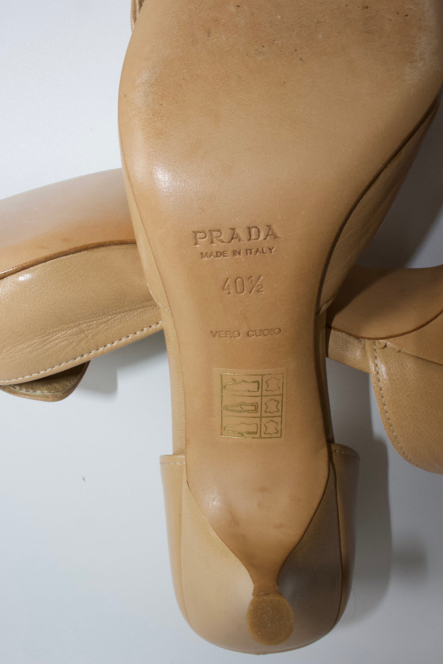 Prada SS 2002 beige leather heels