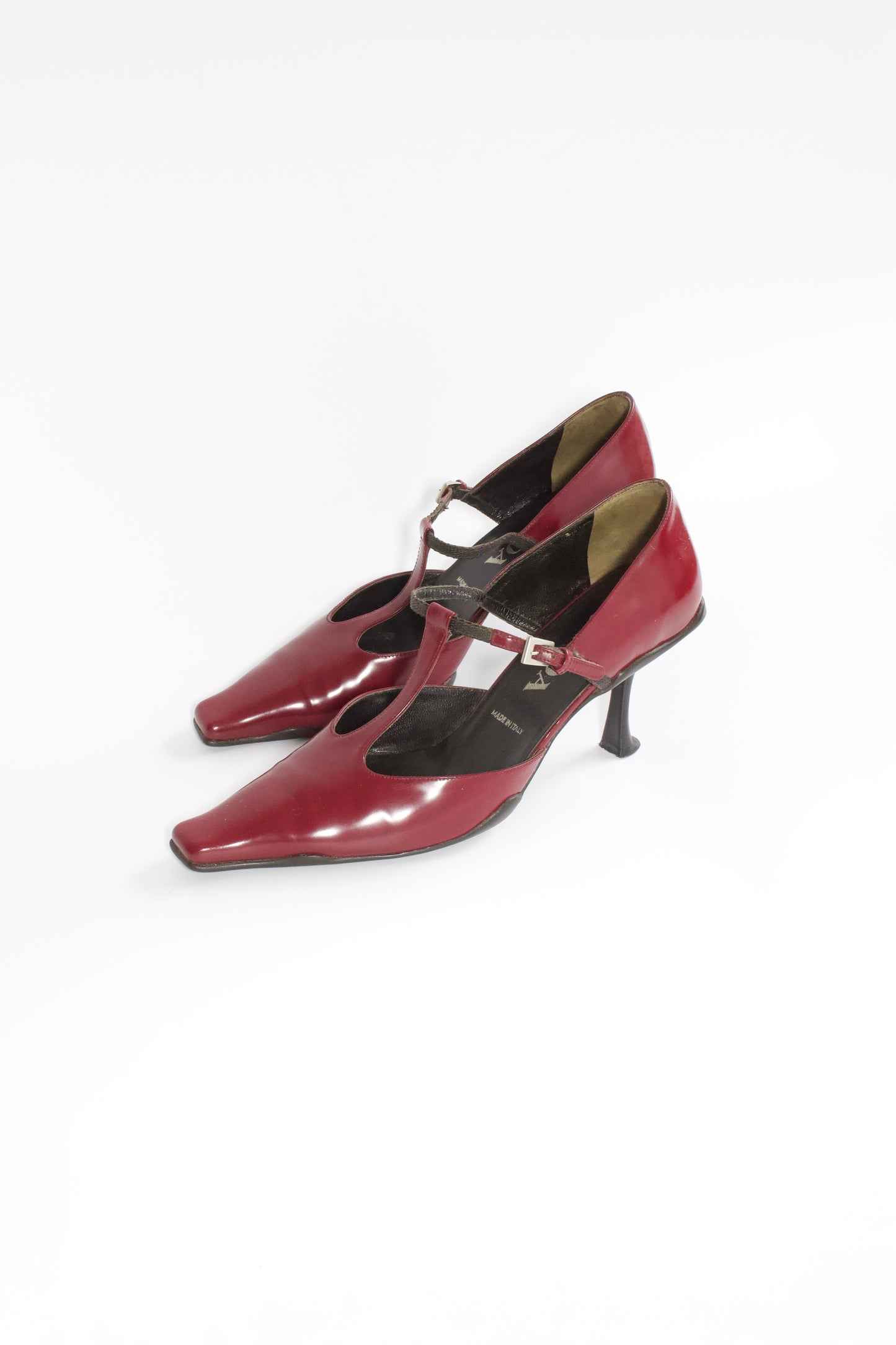 Prada SS 2000 red leather kitten heels