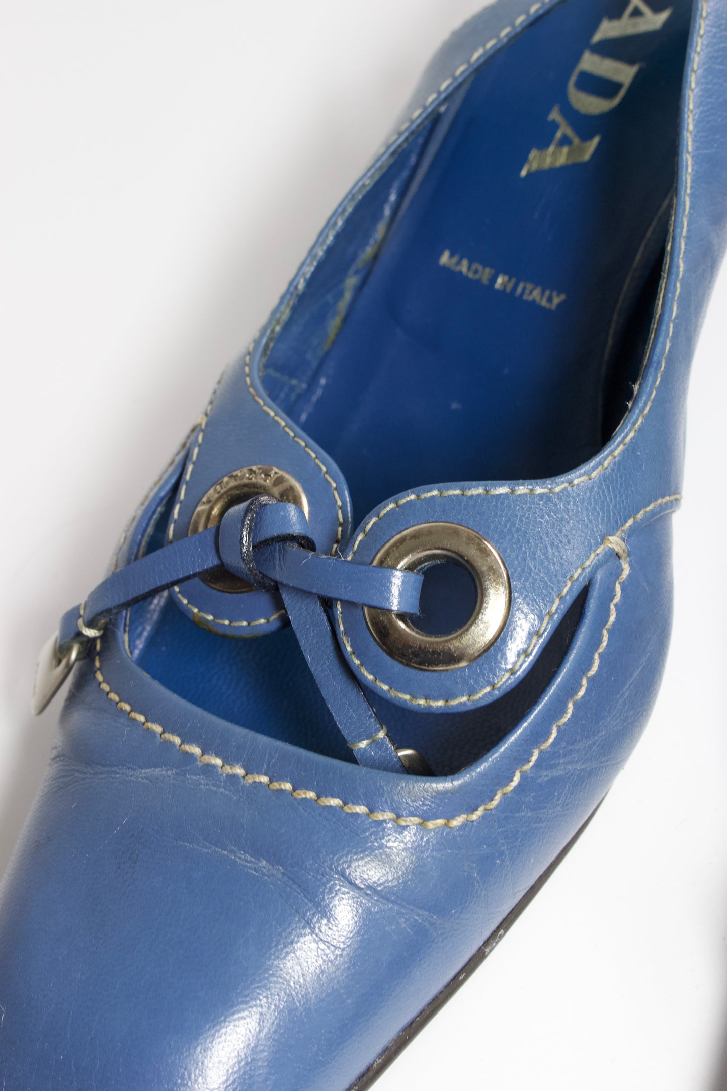 Prada 2000s azzure kitten heels