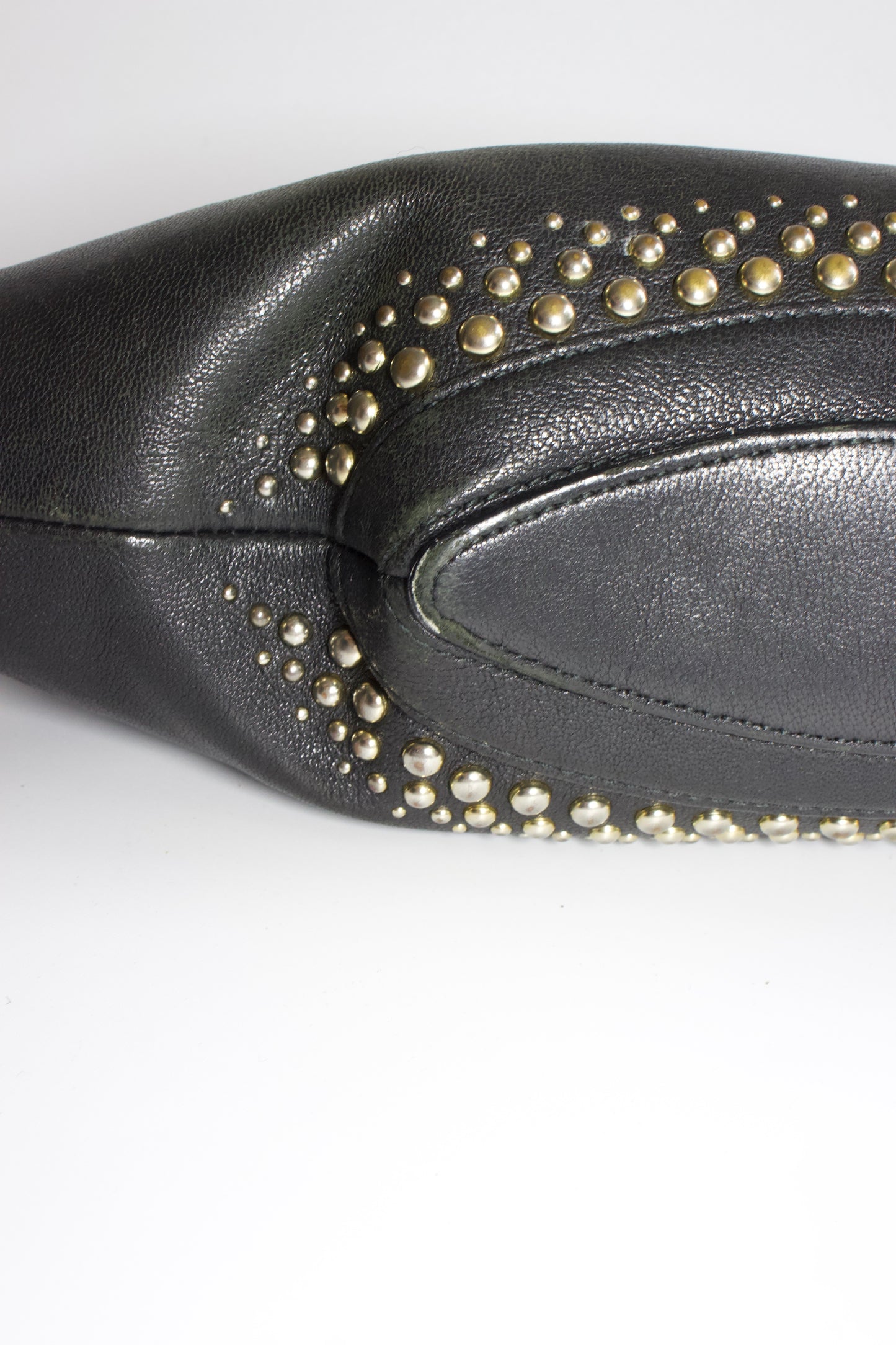 Alexander Mcqueen SS 2010 De Manta black leather clutch