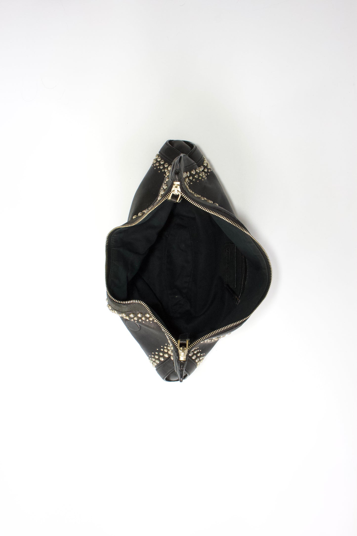 Alexander Mcqueen SS 2010 De Manta black leather clutch