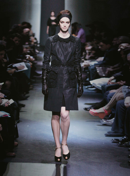 Prada FW 2005 black wool skirt with embroidery