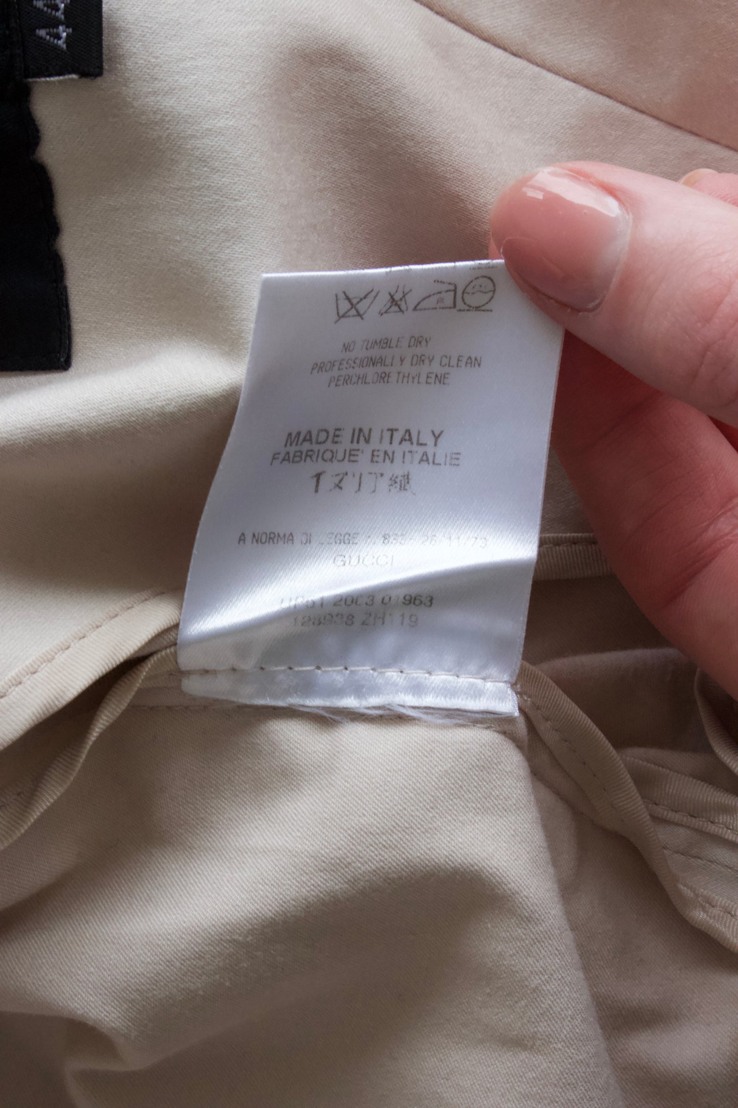 Gucci SS 2004 Tom Ford-era beige ruffled jacket