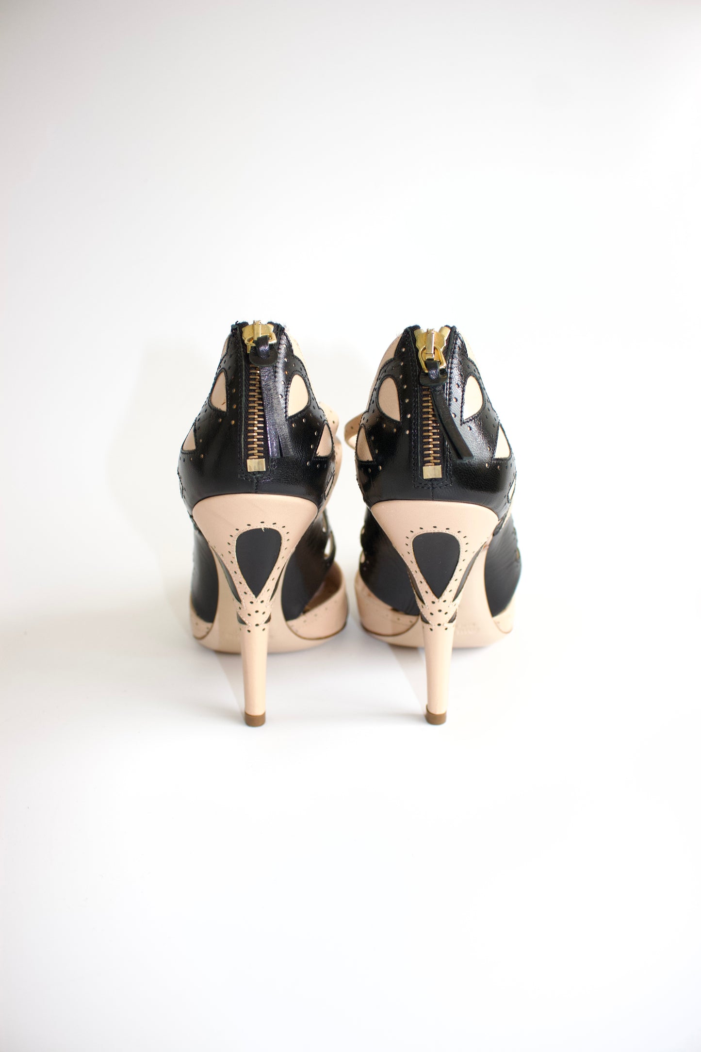 Miu Miu SS 2011 beige leather Oxford-style heels