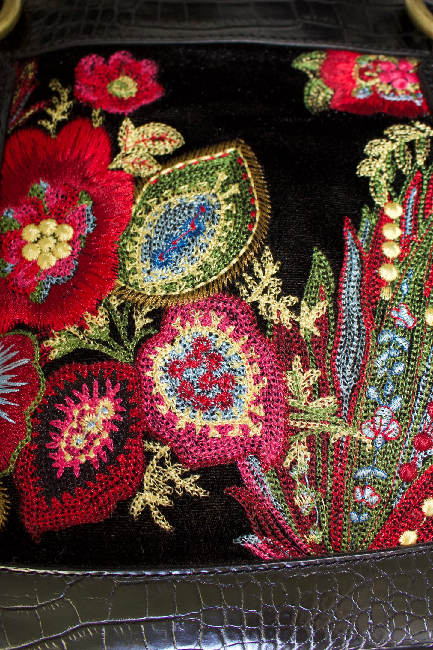 Roberto Cavalli 2000s black velvet floral embroidered shoulder bag