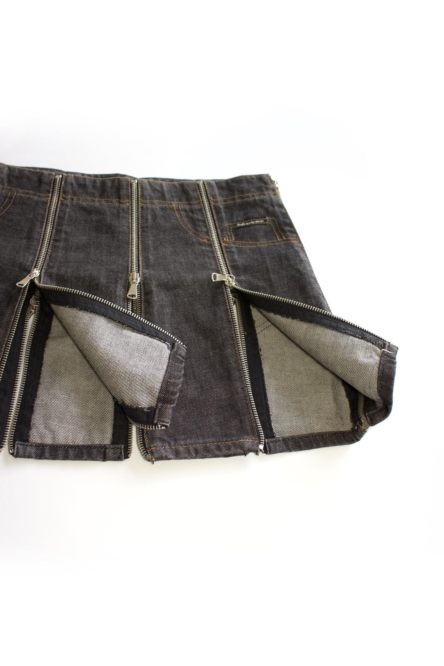 Dolce & Gabbana SS 2003 grey mini-skirt with zippers