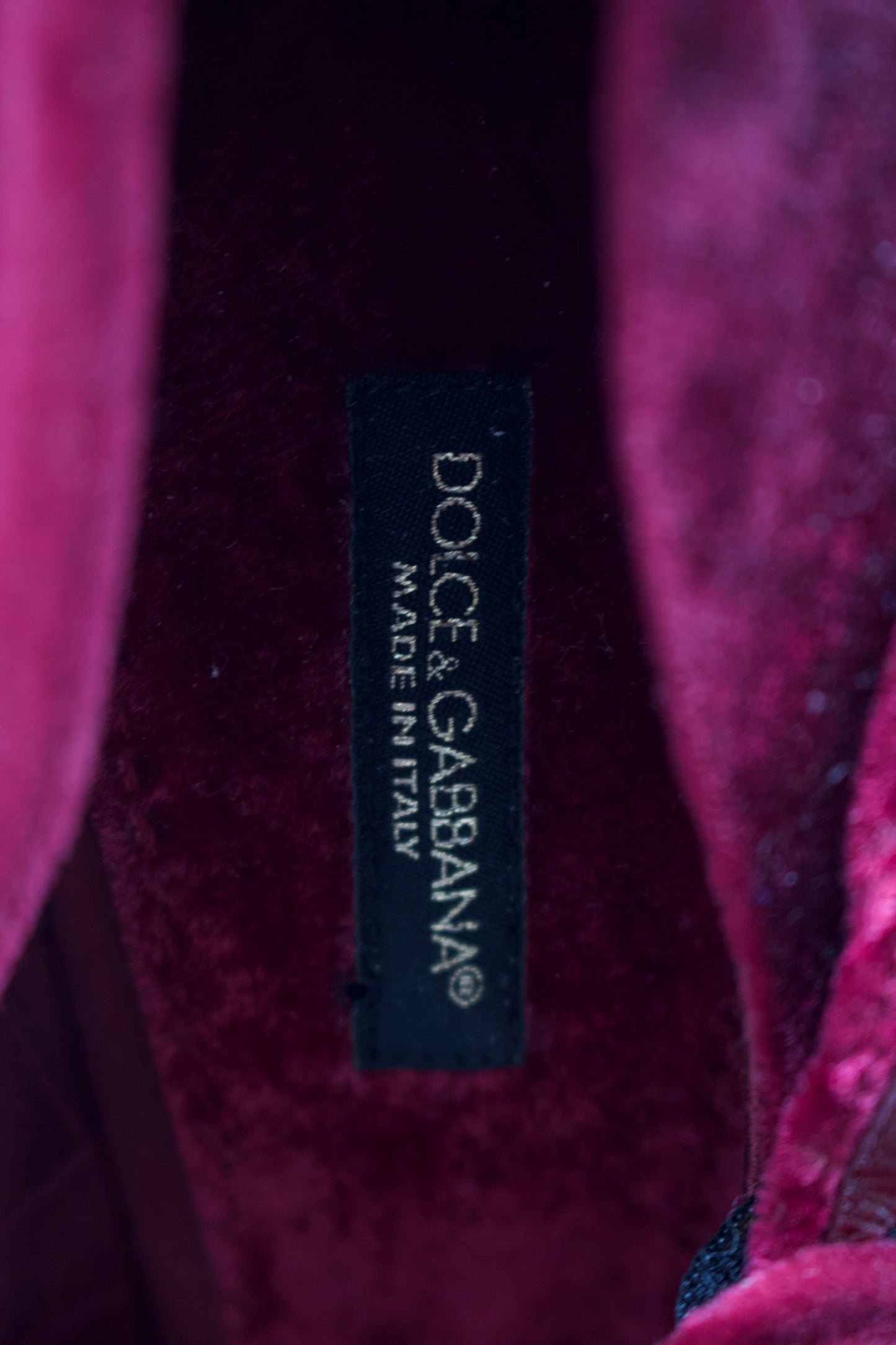 Dolce & Gabbana FW 2013 red vevet heels with decorated heel