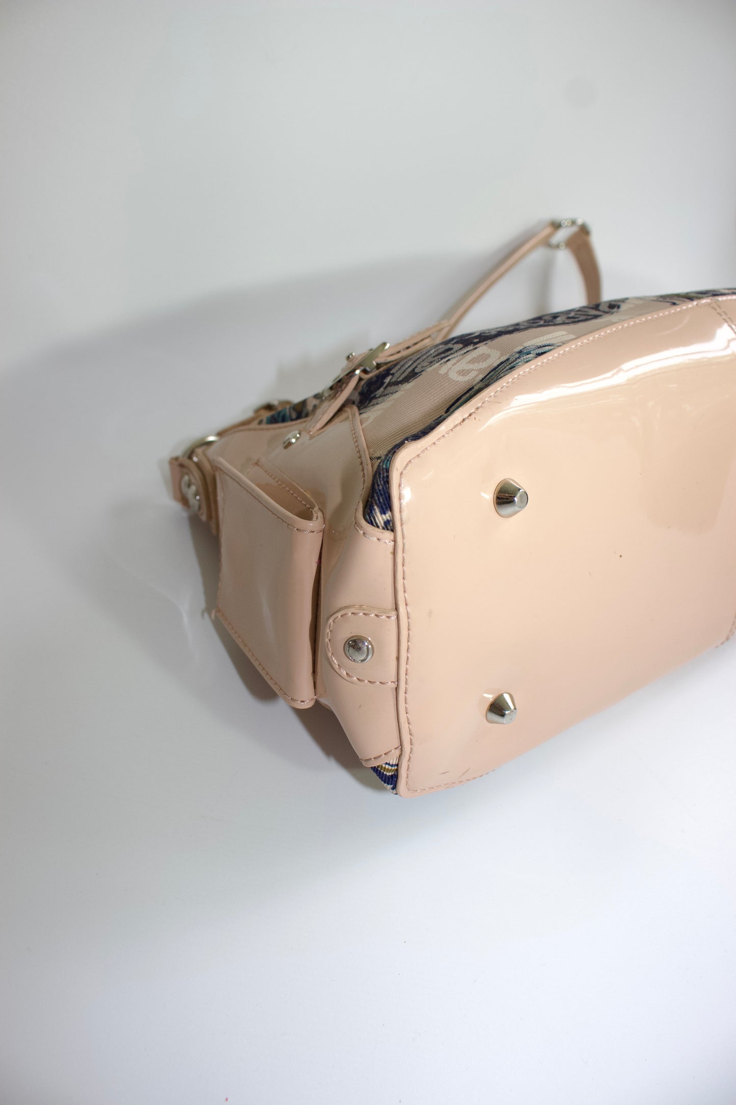 Roberto Cavalli 2000s light pink canvas & patent leather floral shoulder bag