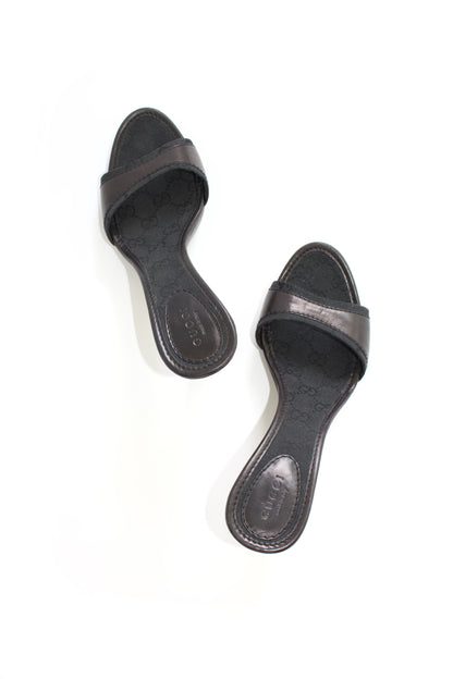 Gucci Tom Ford-era black GG canvas & leather heels
