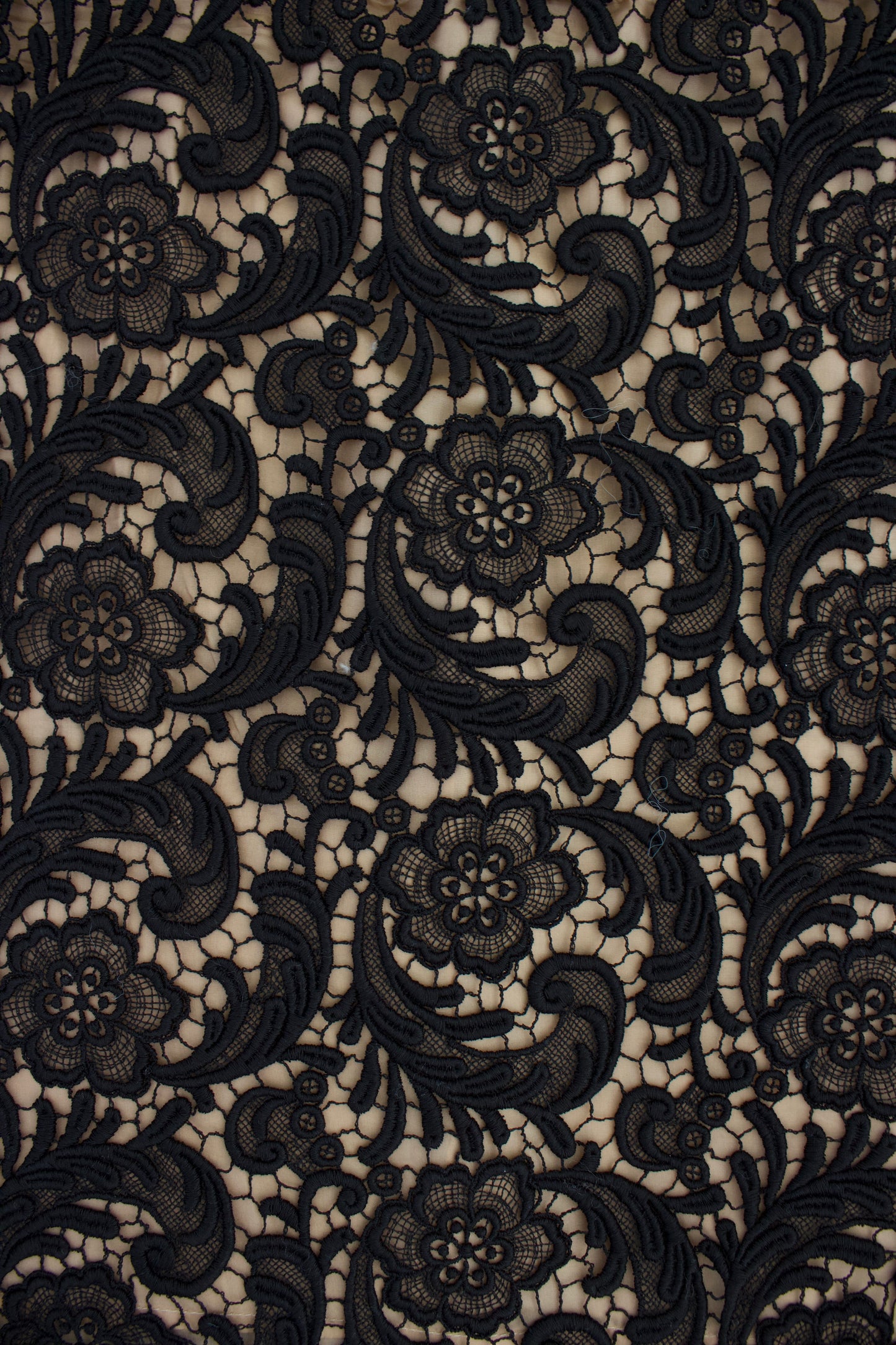 Prada FW 2008 black & white lace mini-skirt