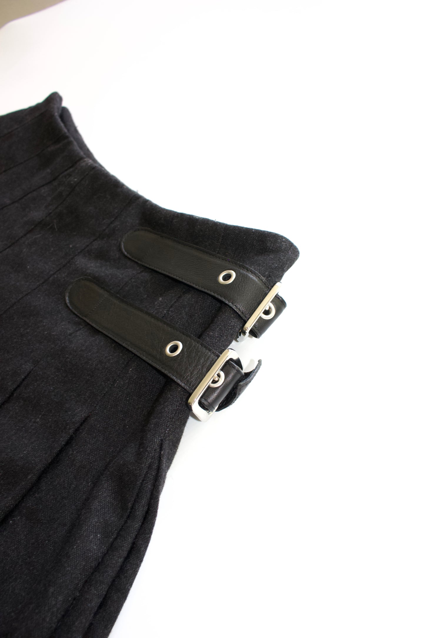 Dolce & Gabbana FW 2003 black belted wool skirt