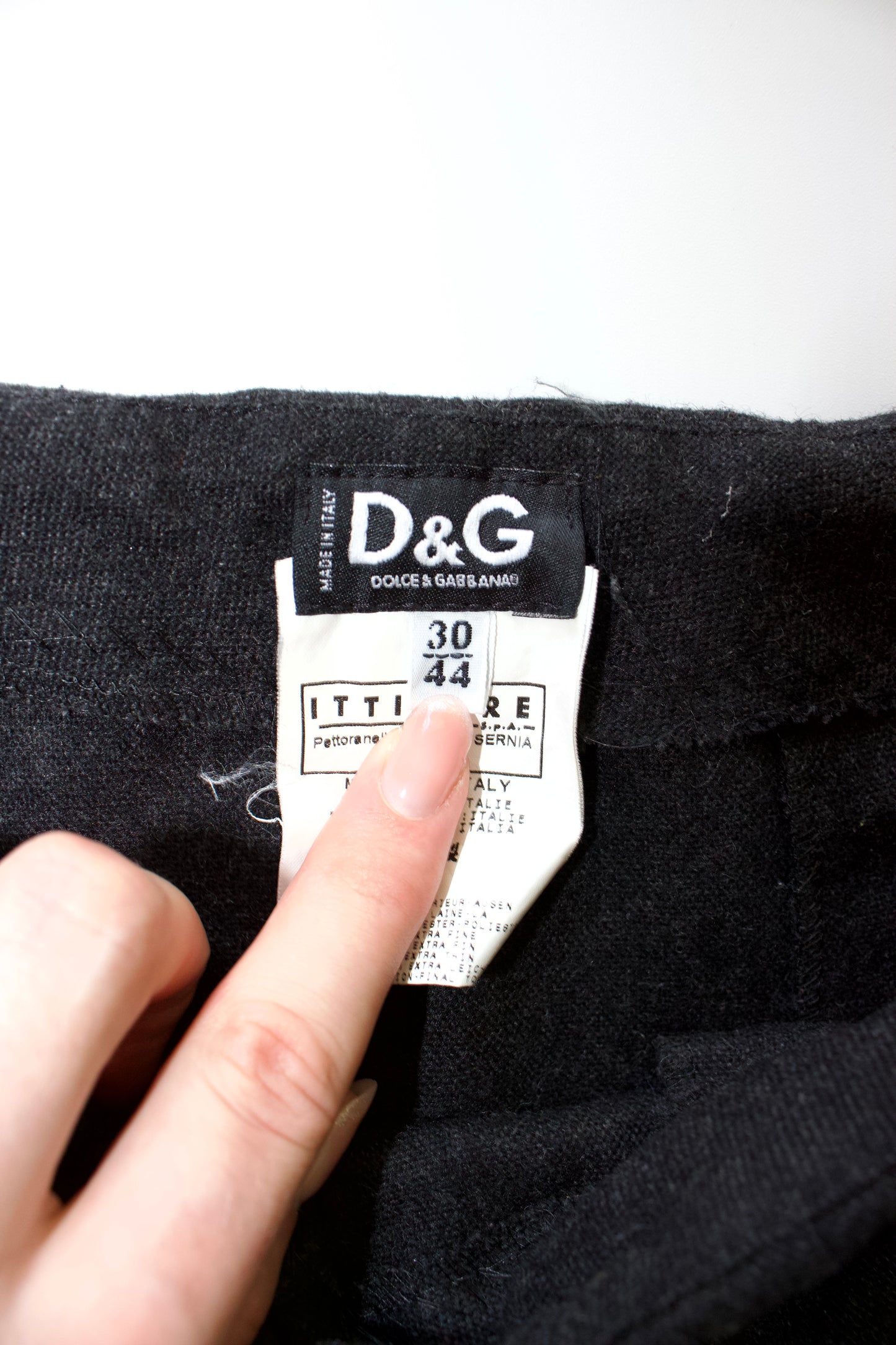Dolce & Gabbana FW 2003 black belted wool skirt