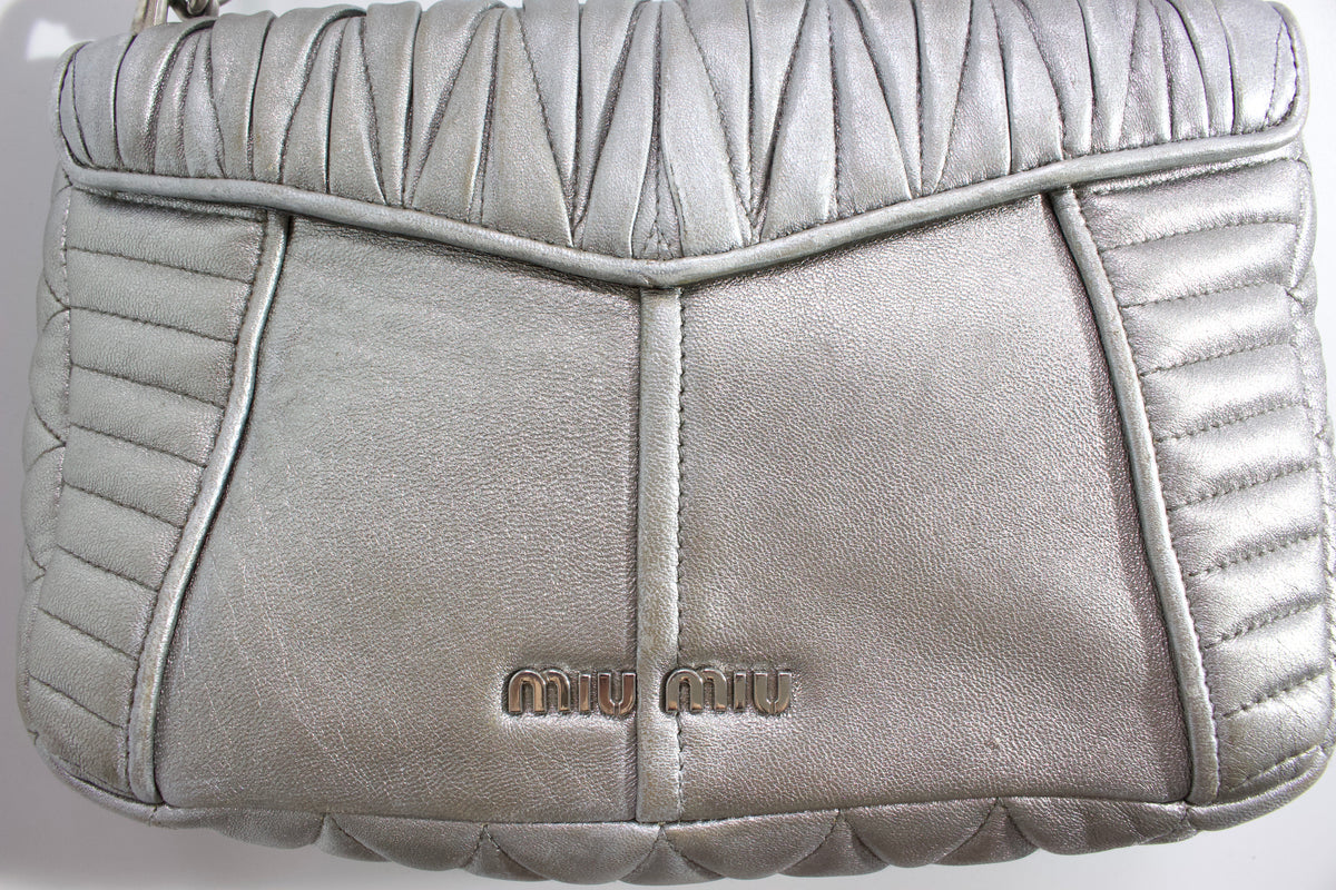 Miu Miu Resort 2014 silver matelassé 'Biker' bag