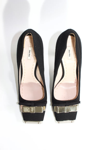 Miu Miu FW 2010 black heels with metallic bow