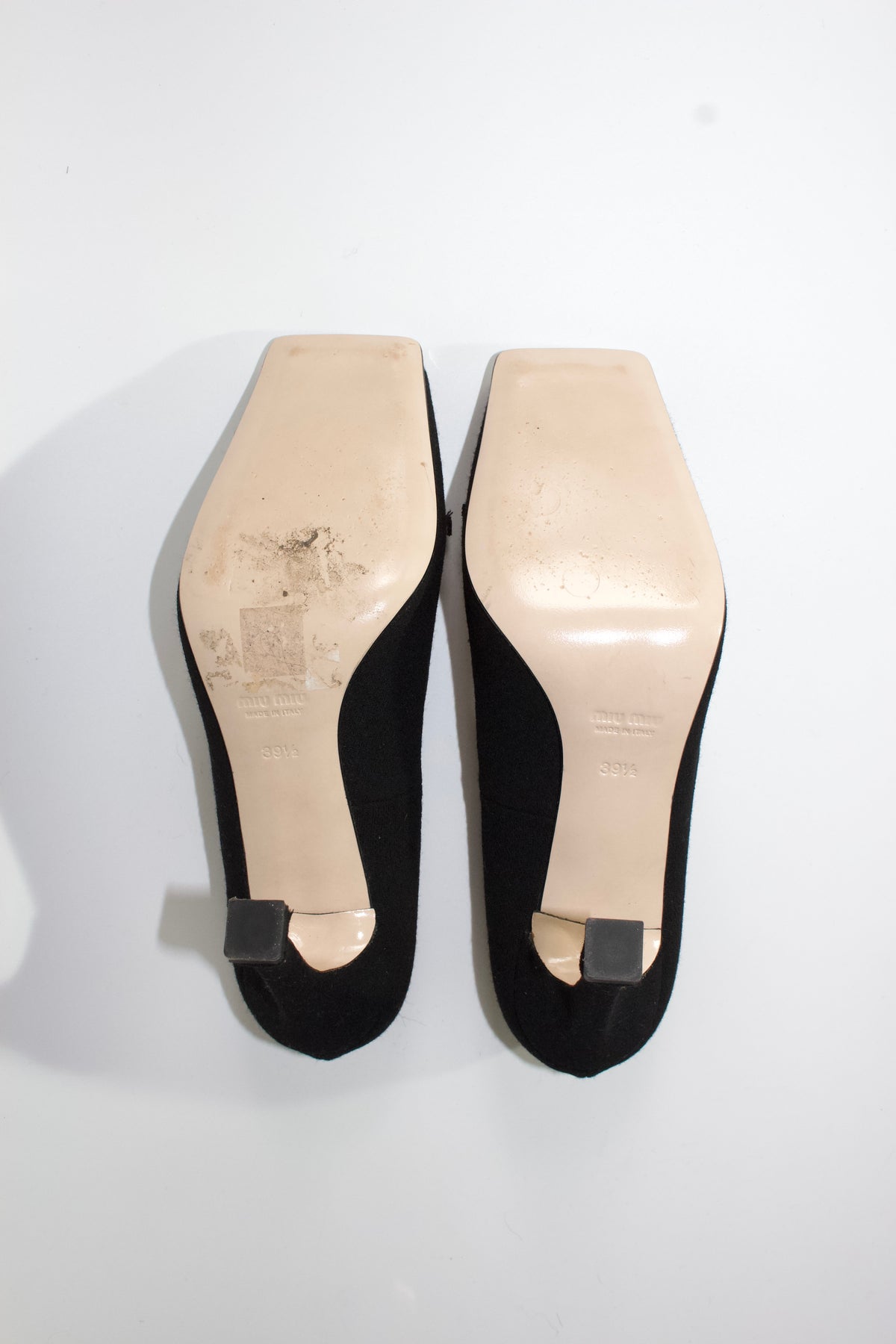 Miu Miu FW 2010 black heels with metallic bow
