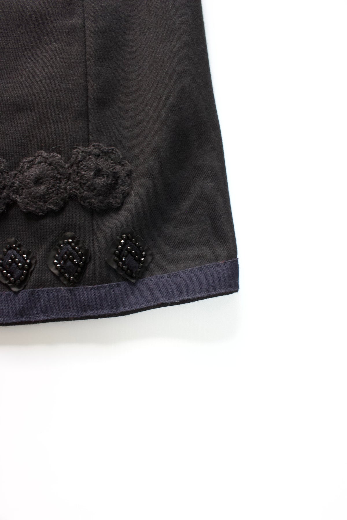Prada FW 2005 black wool skirt with embroidery