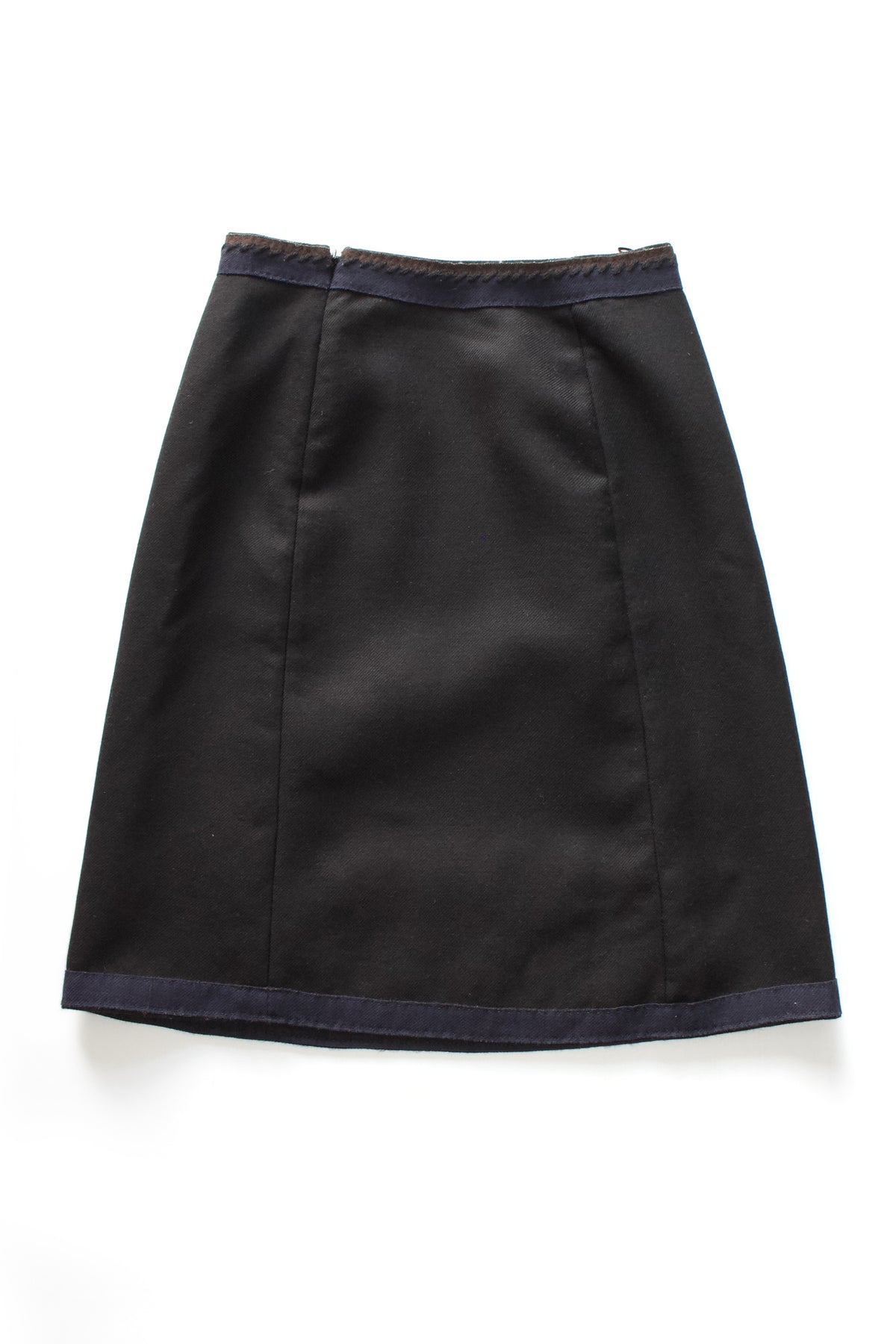 Prada FW 2005 black wool skirt with embroidery