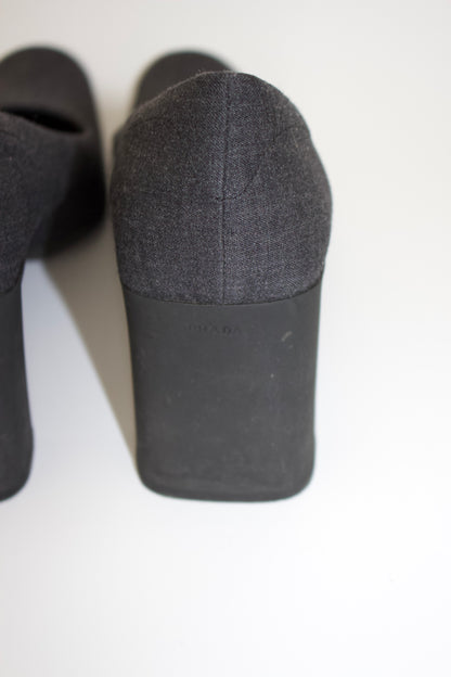 Prada FW 1999 grey fabric pumps