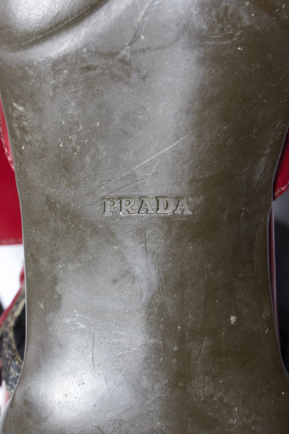 Prada SS 2000 red leather kitten heels