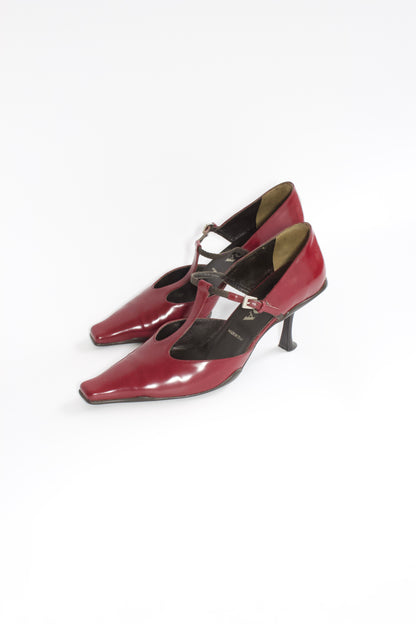 Prada SS 2000 red leather kitten heels