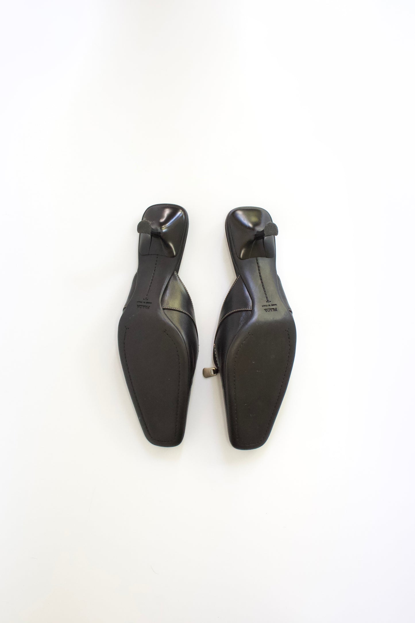 Prada 2000s black kitten heels
