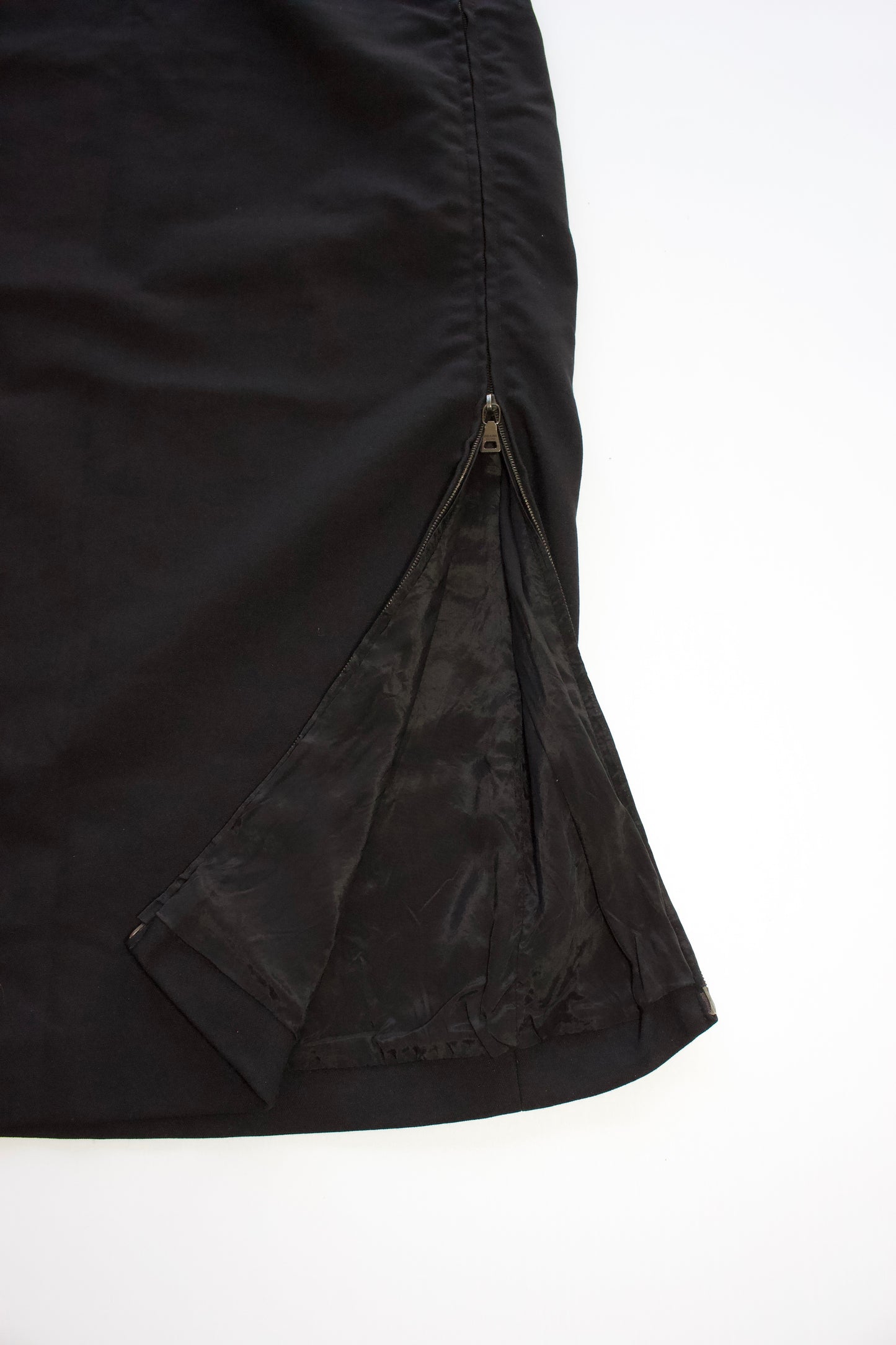 Prada black wool pencil skirt with zippable slit