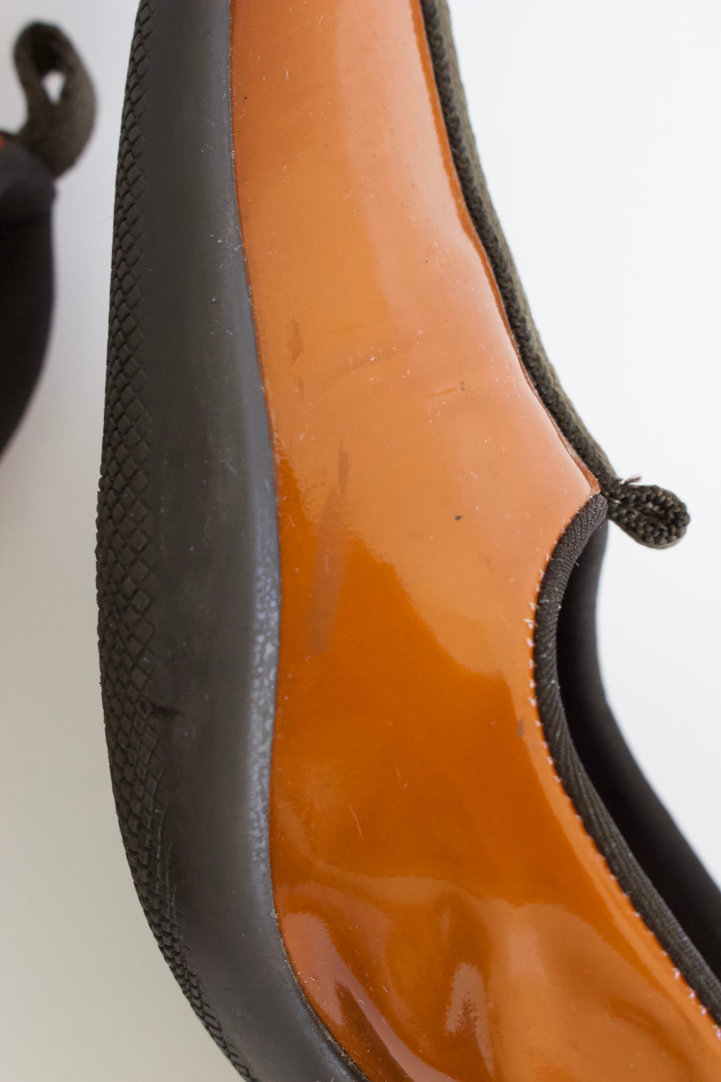 Prada FW 1999 patent leather kitten heels