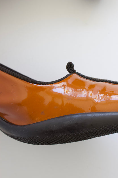 Prada FW 1999 patent leather kitten heels