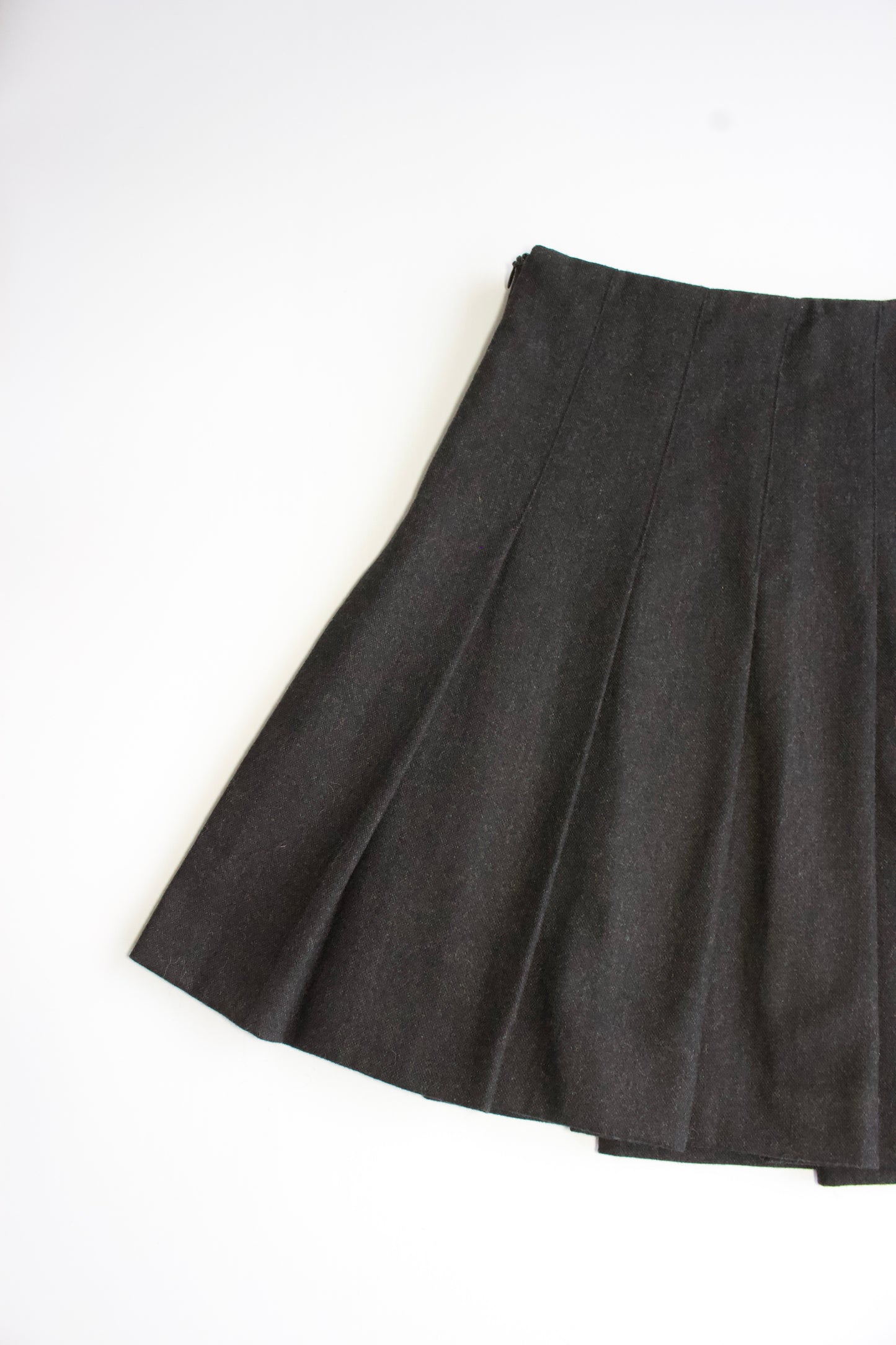 Dolce & Gabbana SS 2003 grey belted skirt