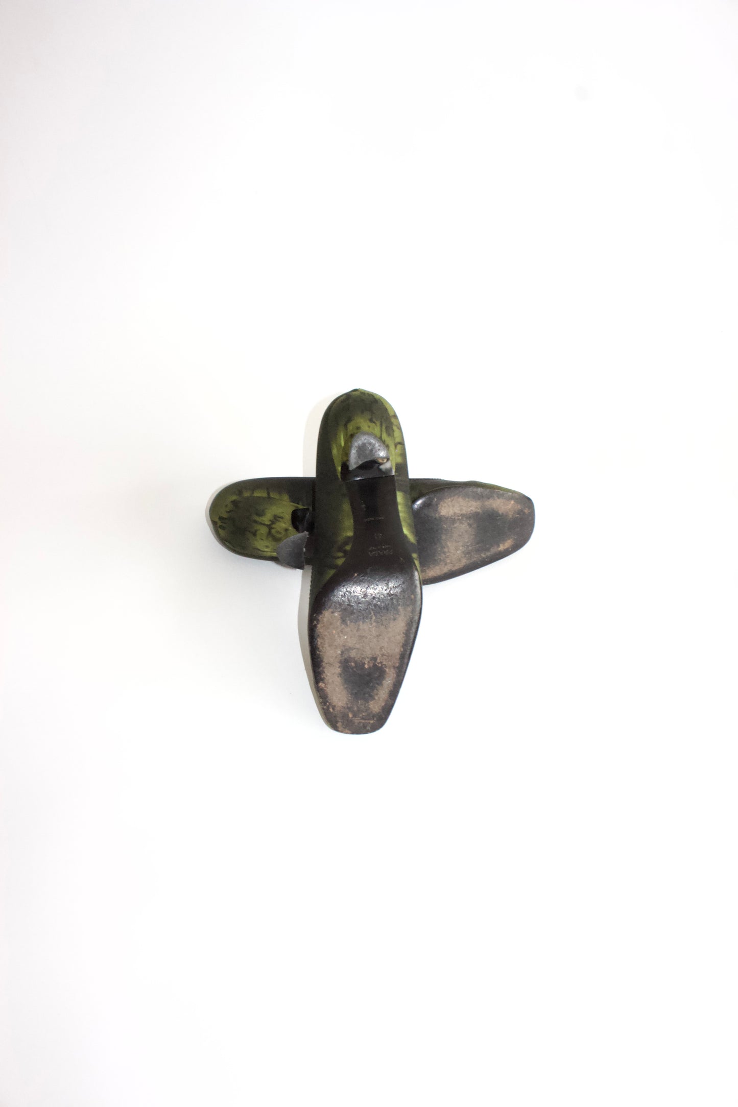 Prada FW 2004 green curved heels