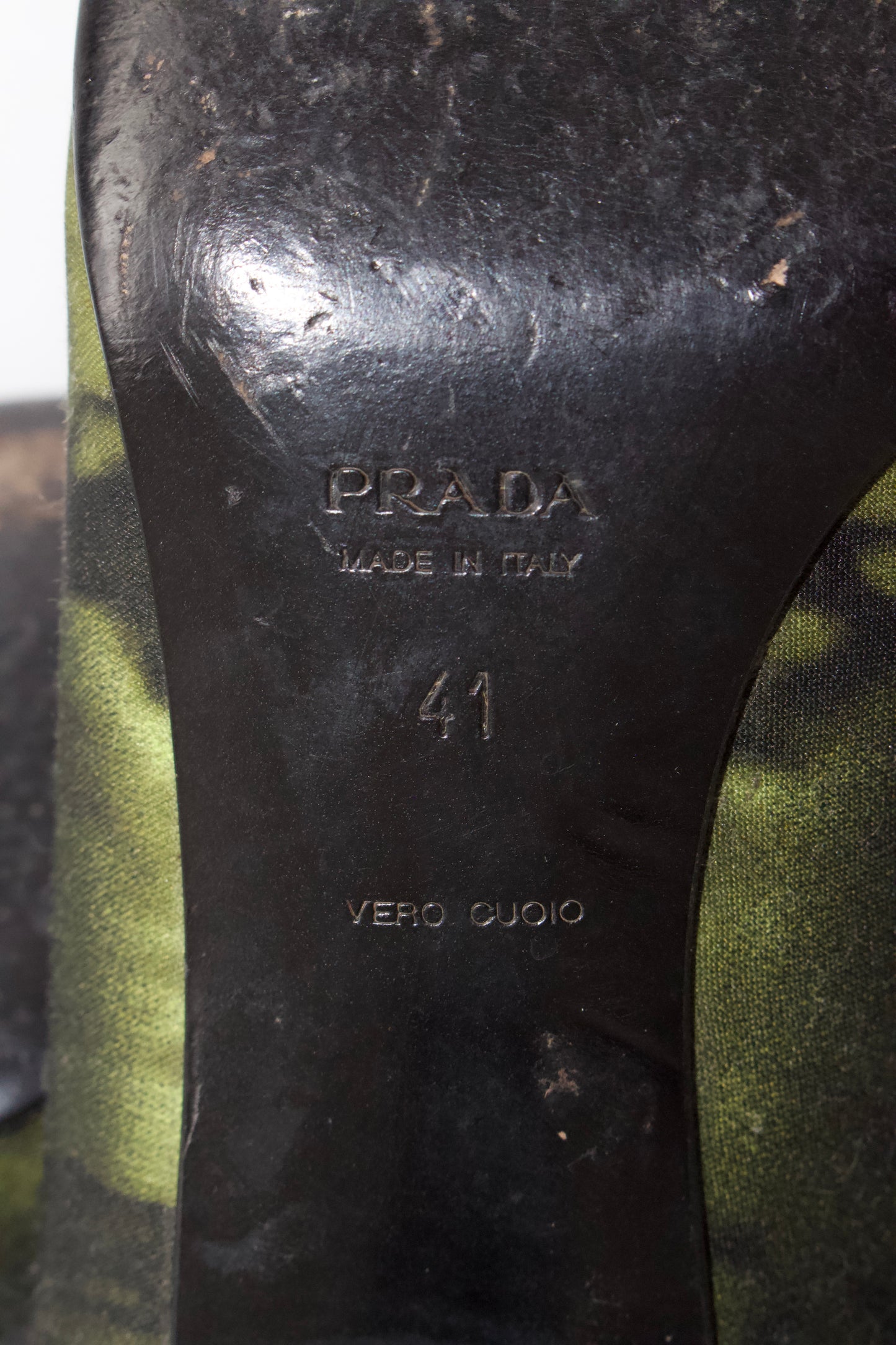 Prada FW 2004 green curved heels