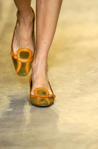Prada SS 2005 black canvas & leather heels